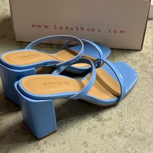 Bamboo Blue Strappy Sandals Square Toe Size 5.5